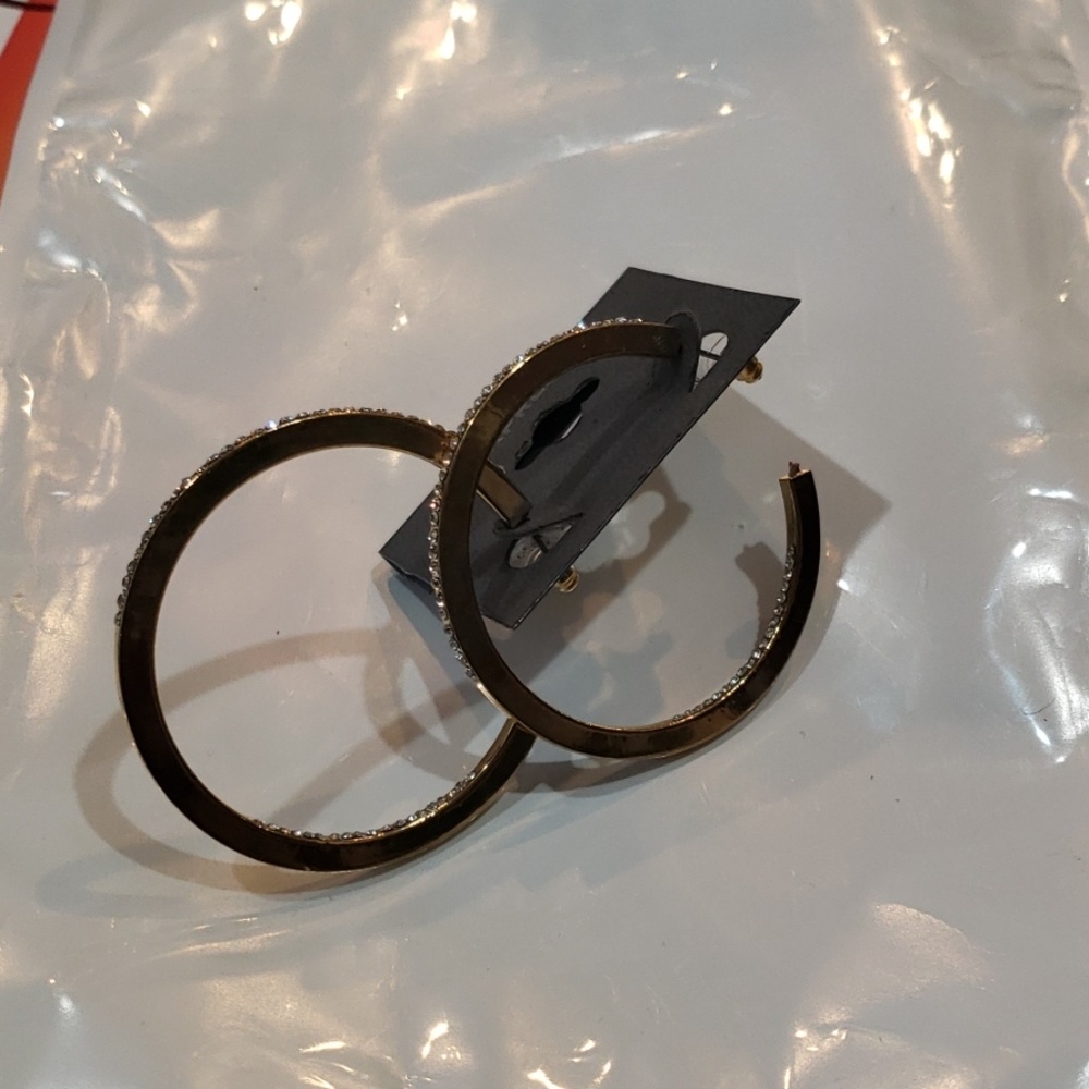 Express gold hoops - Picture 2 of 4
